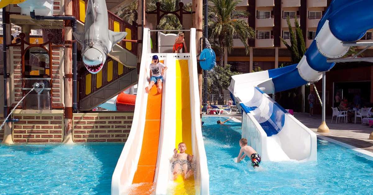 Een foto van het zwembad bij Hotel Rosamar