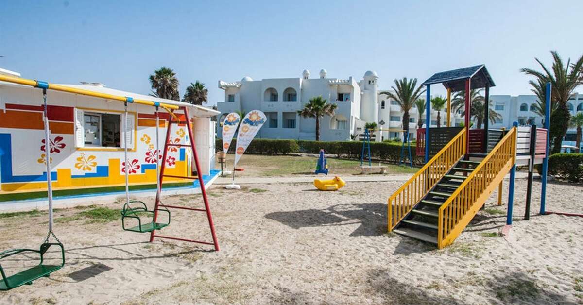 Een foto van El Mouradi Skanes Beach