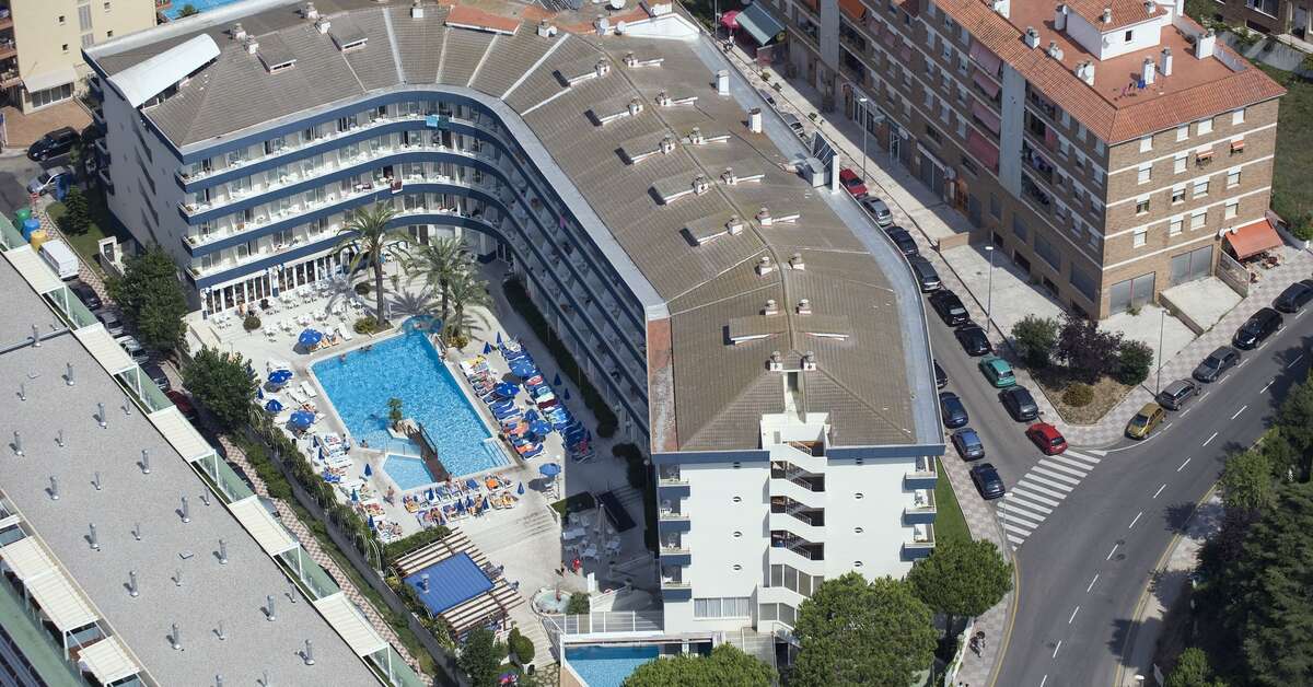 Ein Foto von der Außenansicht des Hotel GHT Aquarium & Spa