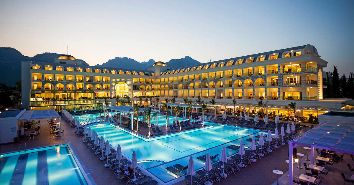 Een foto van het zwembad bij Karmir Resort & Spa