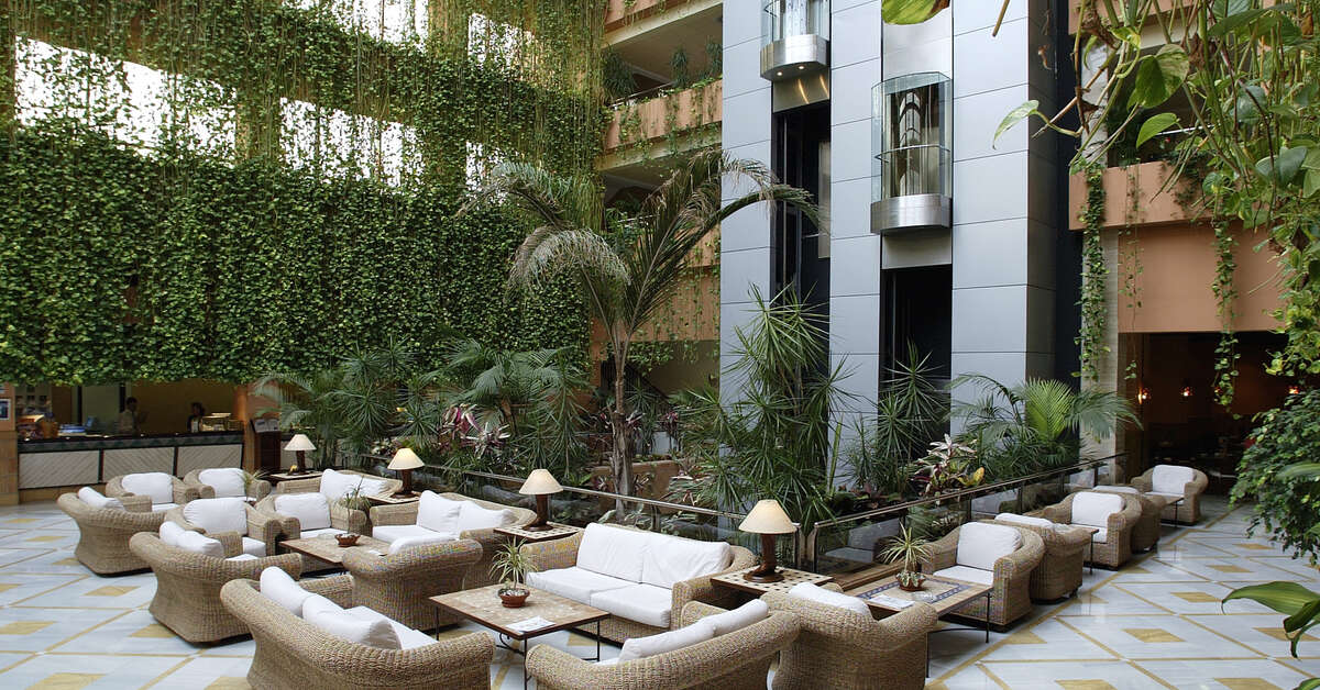 Een foto van het interieur van Hotel Ibersol Almunecar Beach & Spa