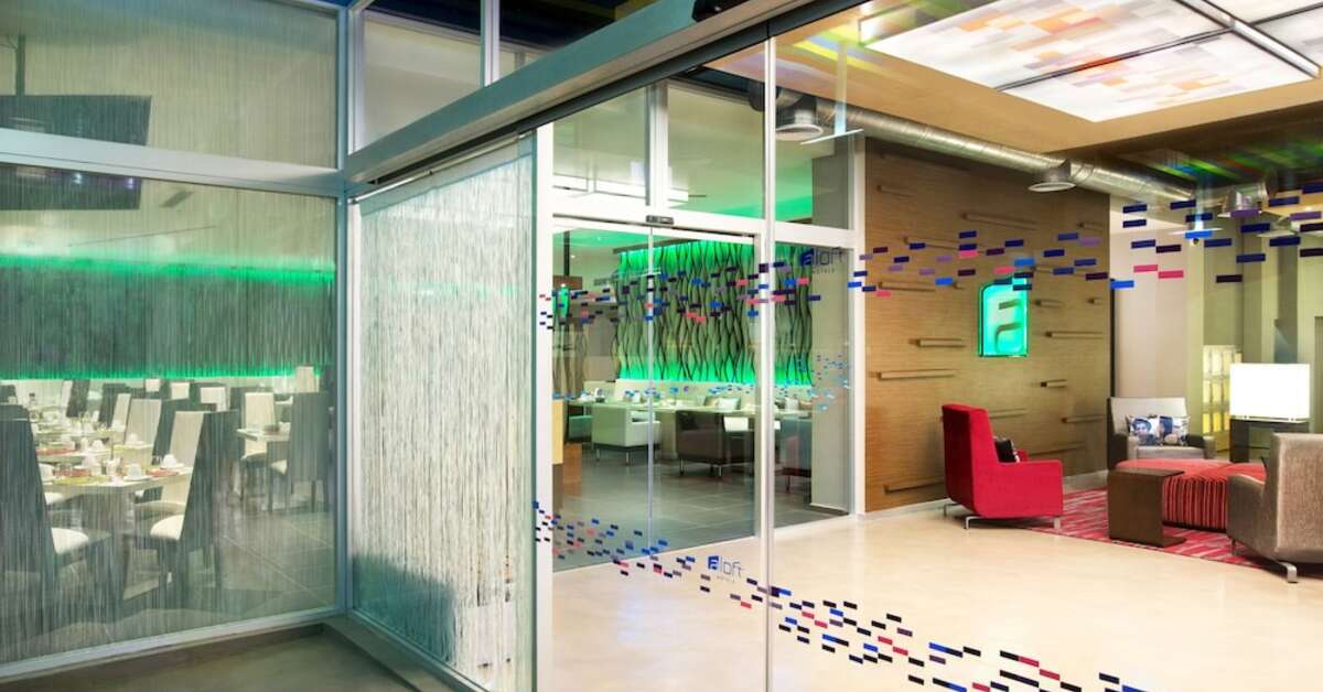Een foto van het interieur van Aloft Cancun Hotel
