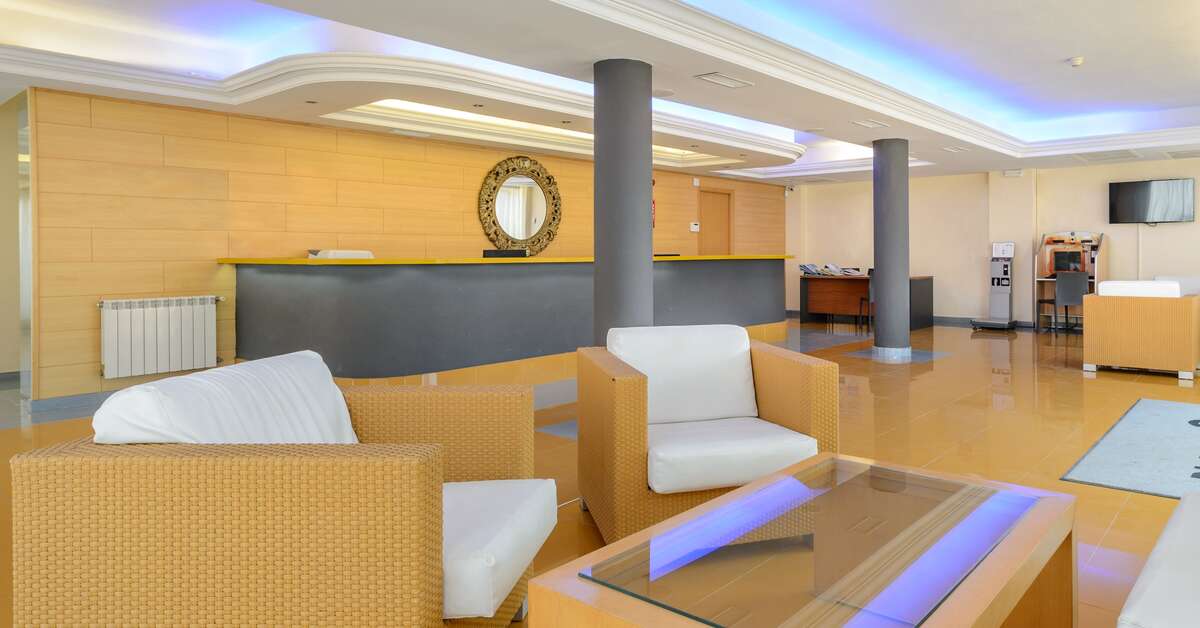 Een foto van het interieur van Hotel Vibra S'Estanyol