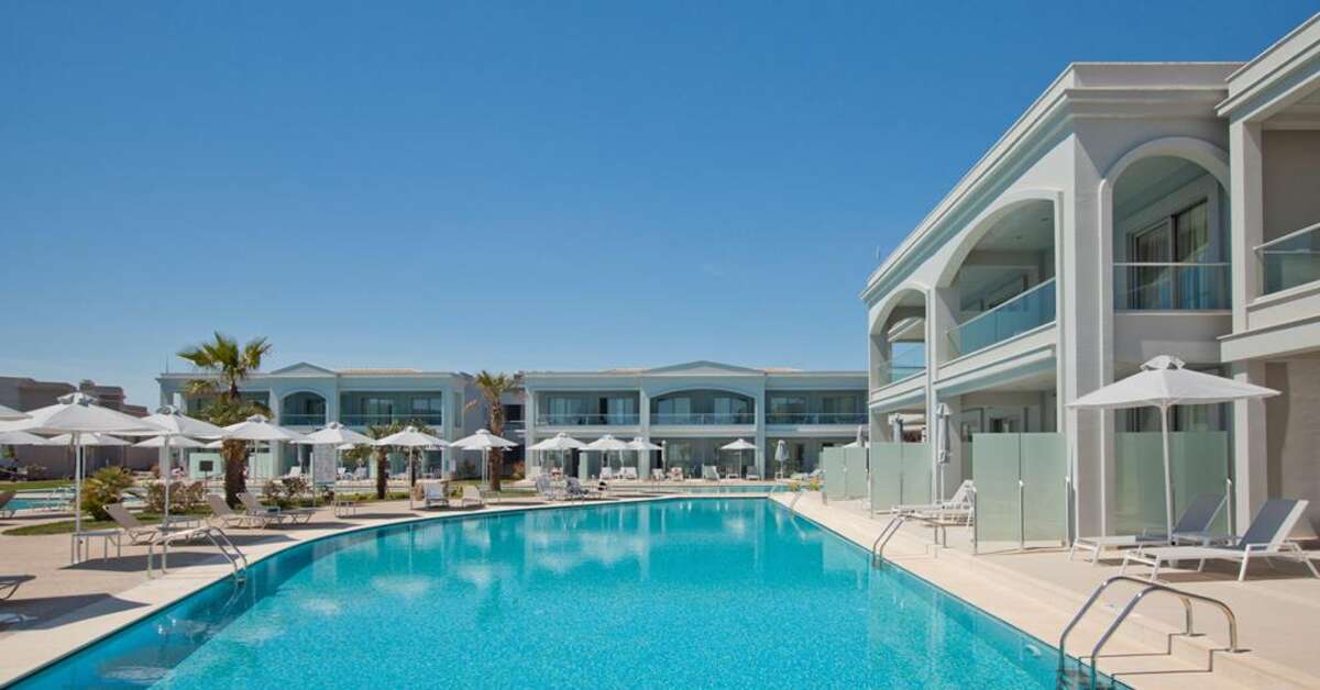 Een foto van het zwembad bij TUI Blue Lagoon Princess