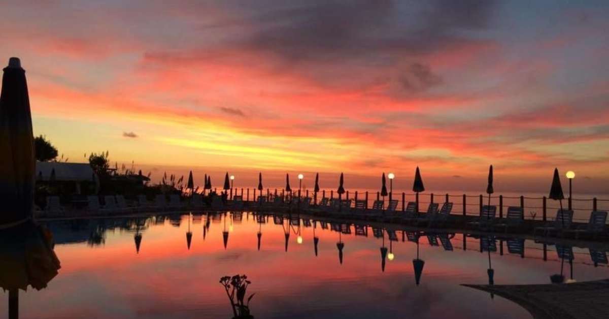 Een foto van het zwembad bij Appartementen Poggio di Tropea