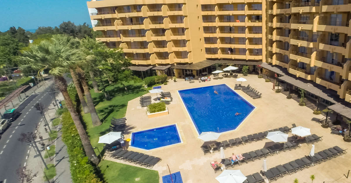 Een foto van het zwembad bij Portobelo Vilamoura - Marina & Beach Aparthotel