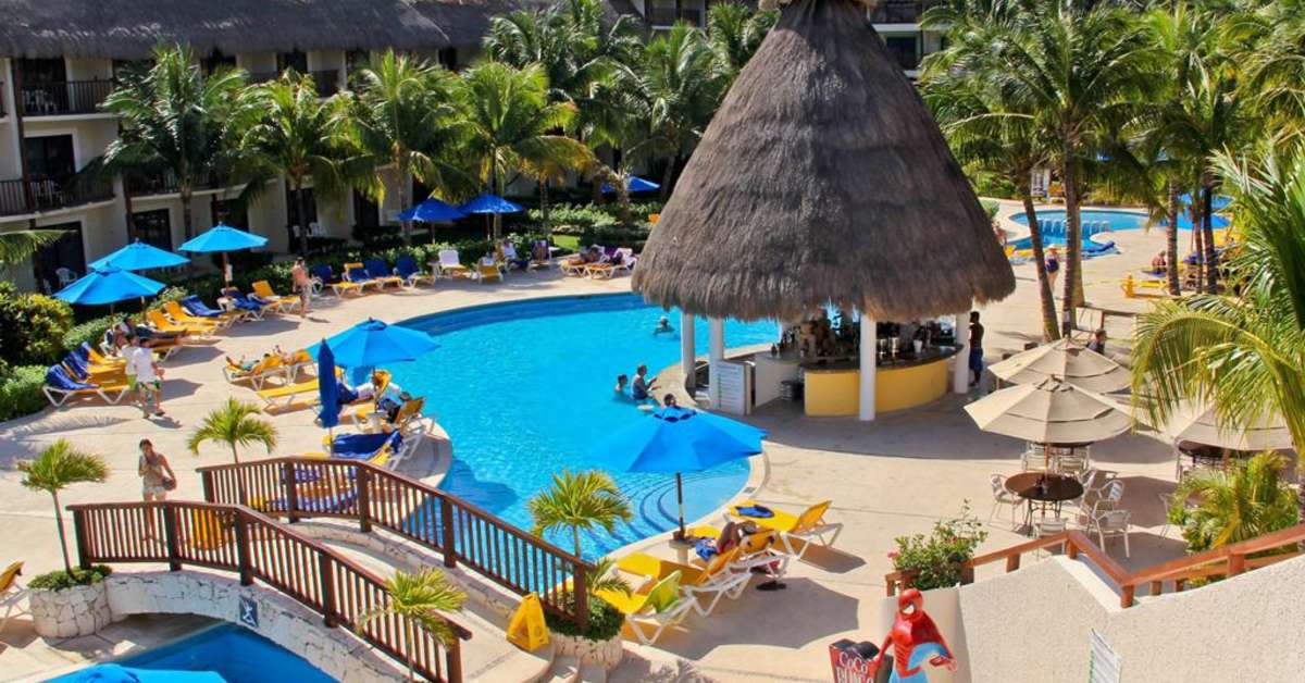 Een foto van het zwembad bij The Reef Coco Beach