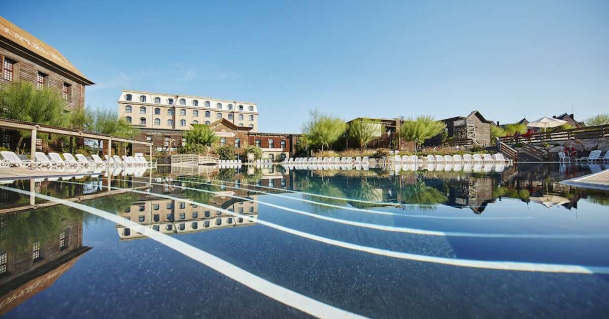 Ein Foto vom Pool im PortAventura Hotel Gold River