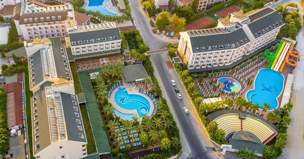 Een foto van het zwembad bij Calimera Hane Garden