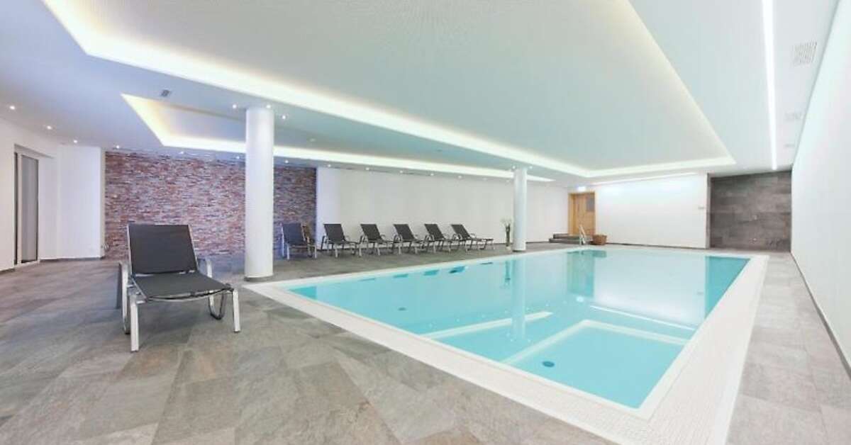 Een foto van het zwembad bij Hotel Kirchbergerhof
