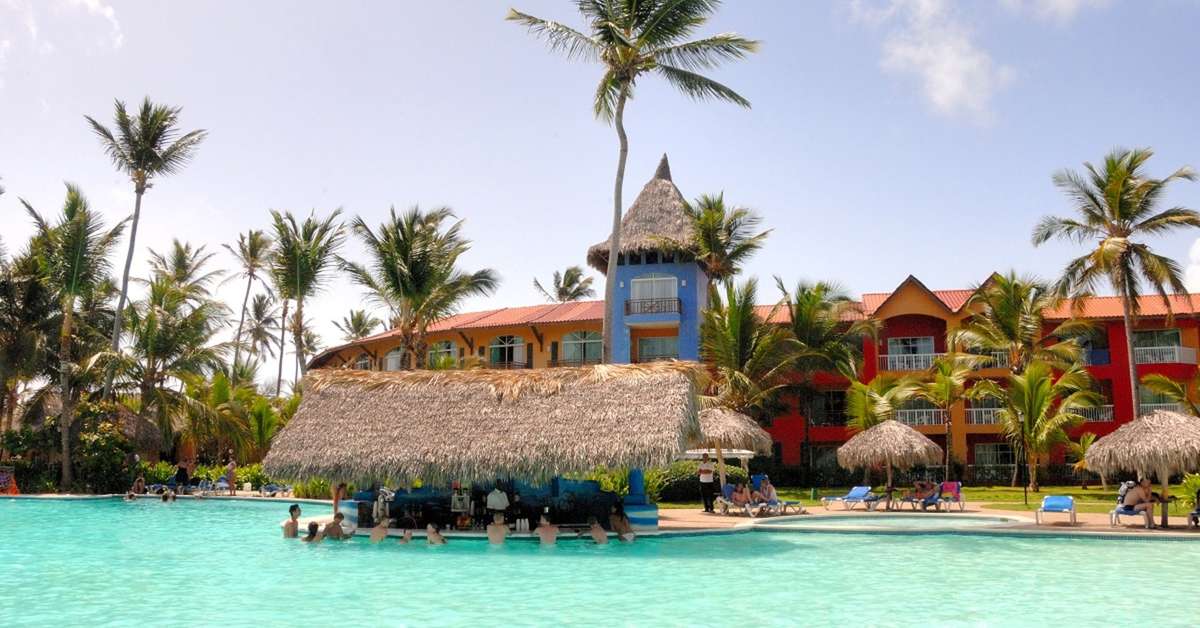 Een foto van het zwembad bij Caribe Deluxe Princess