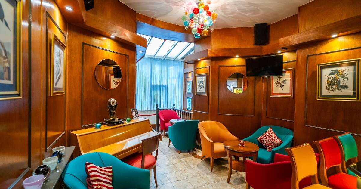 Een foto van La Place Hotel