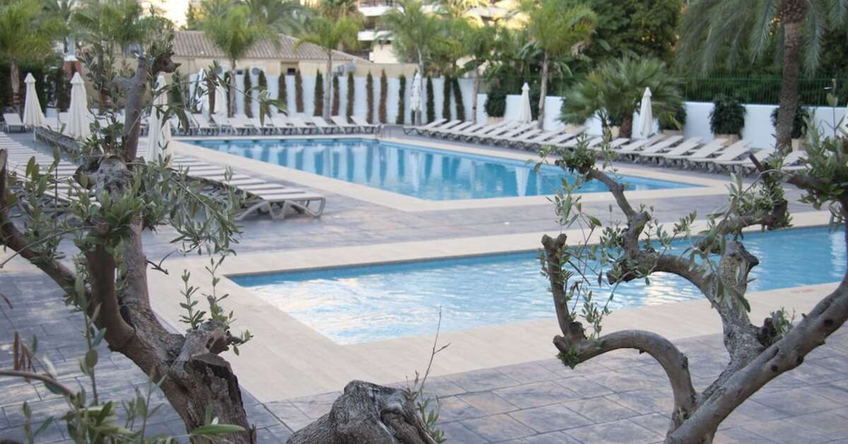 Ein Foto vom Pool im Flash Hotel