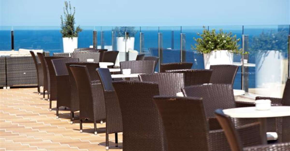 Een foto van het terras bij Grupotel Gran Vista & Spa