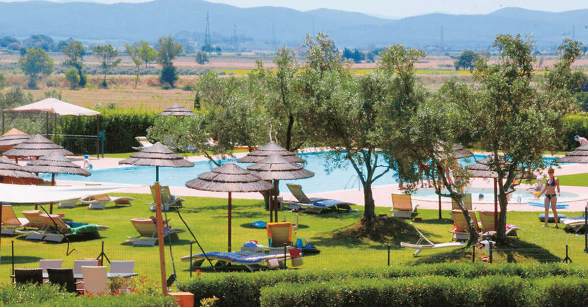 Een foto van het zwembad bij Appartementen Le Corti di Montepitti
