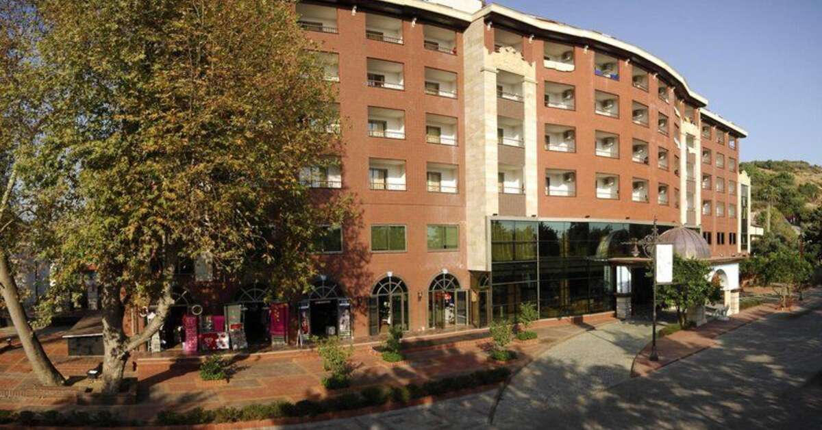 Een foto van de buitenkant van NoxInn Club Hotel