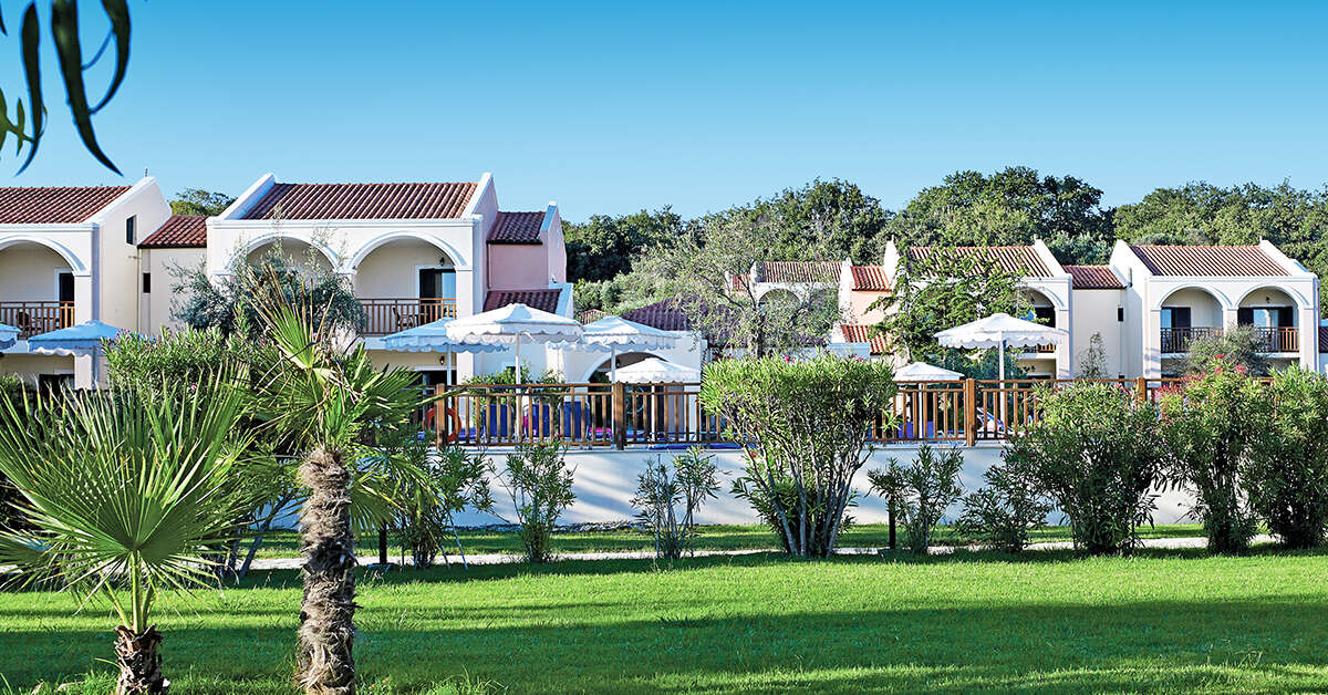 Een foto van de buitenkant van Roda Beach Resort & Spa