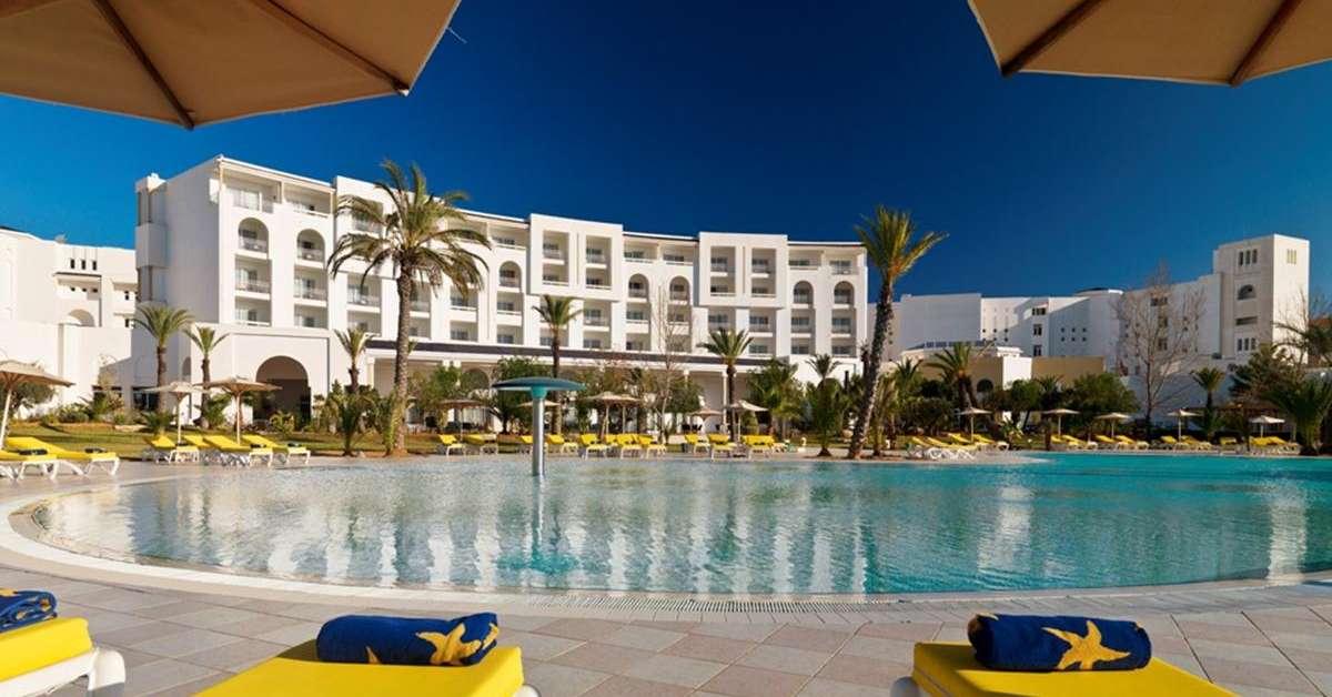 Ein Foto vom Pool im Saphir Palace & Spa