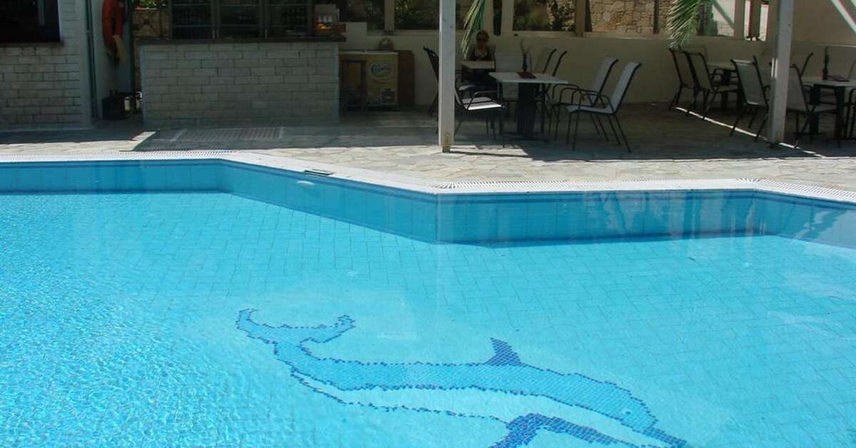 Een foto van het zwembad bij Hotel Neos Ikaros