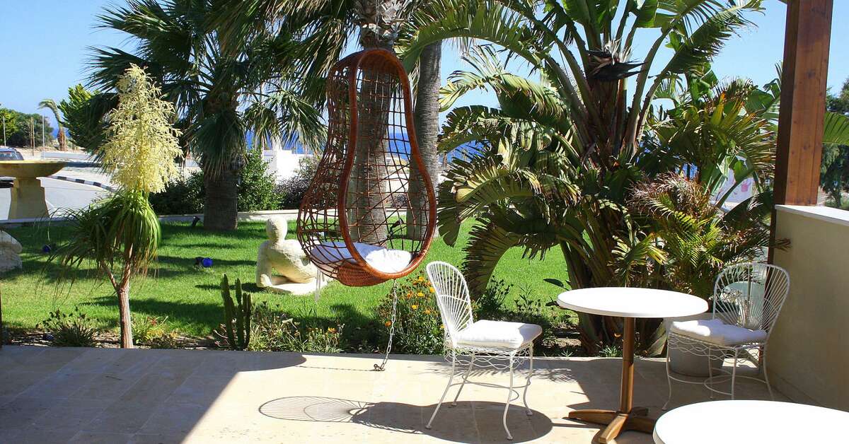 Een foto van het terras bij E-Hotel Spa & Resort