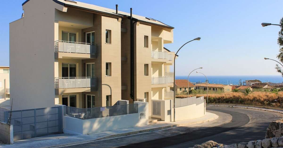 Een foto van de buitenkant van Sud Est Appartementen