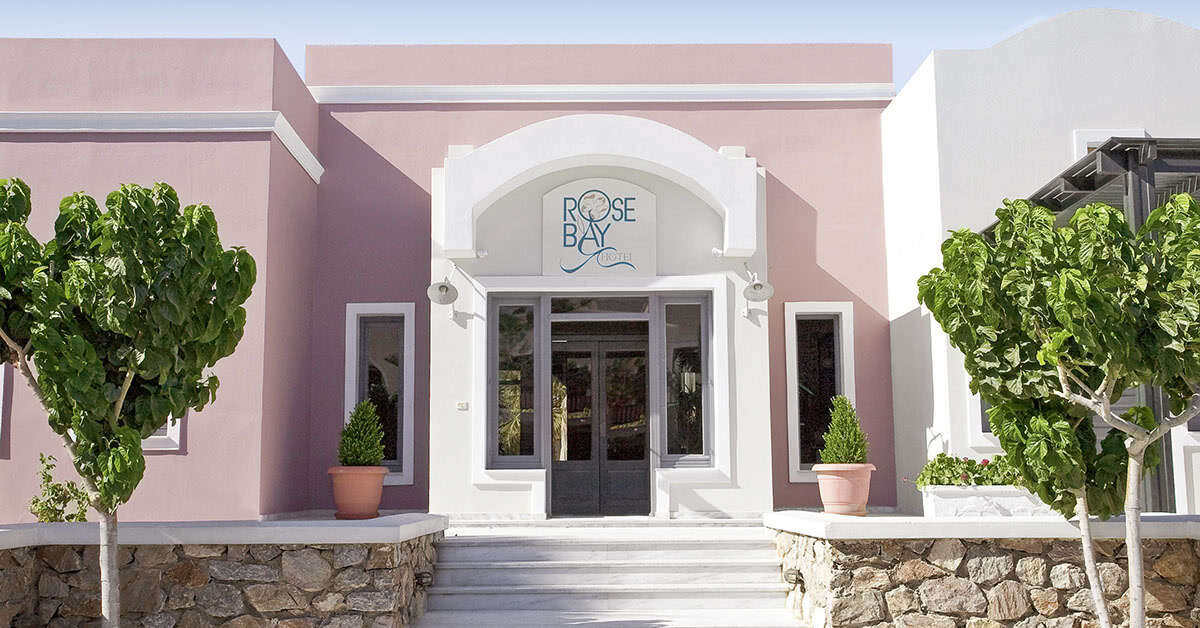 Ein Foto von der Außenansicht des Rose Bay Hotel