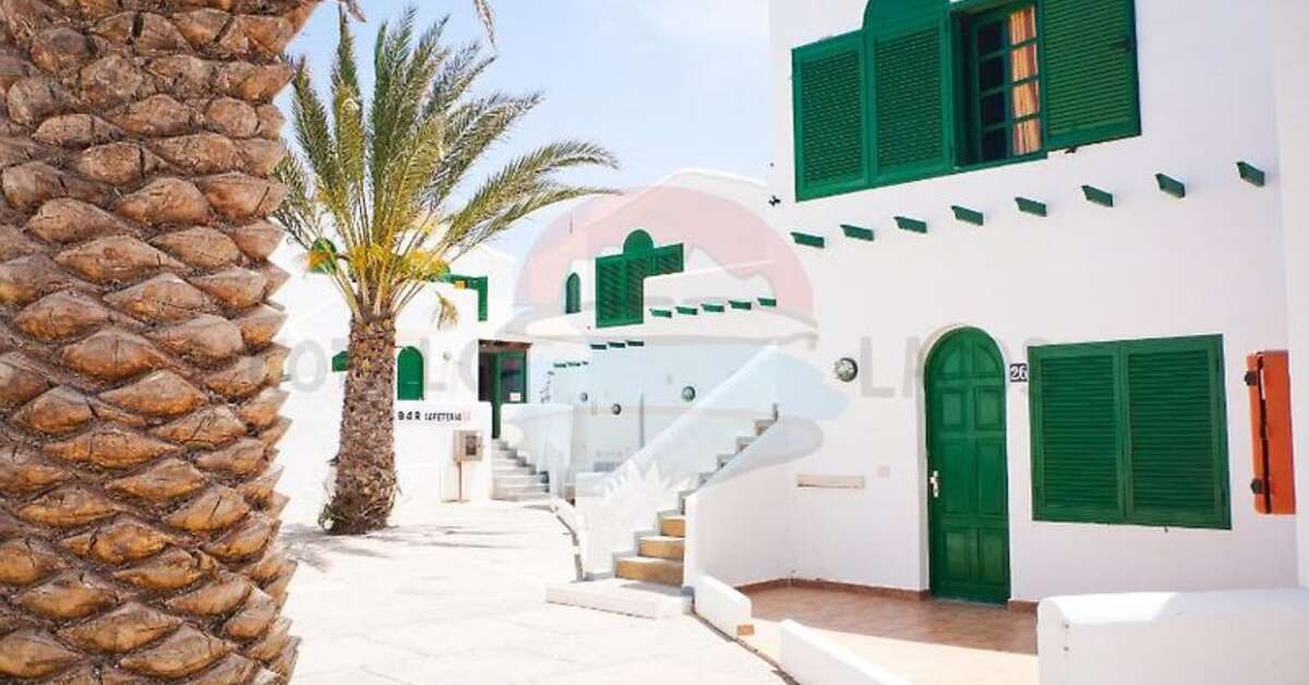 Een foto van de buitenkant van Cotillo Lagos