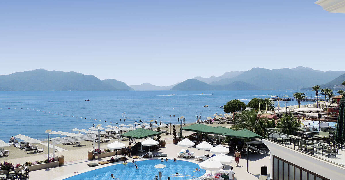 Een foto van het zwembad bij Pasa Garden Beach Hotel