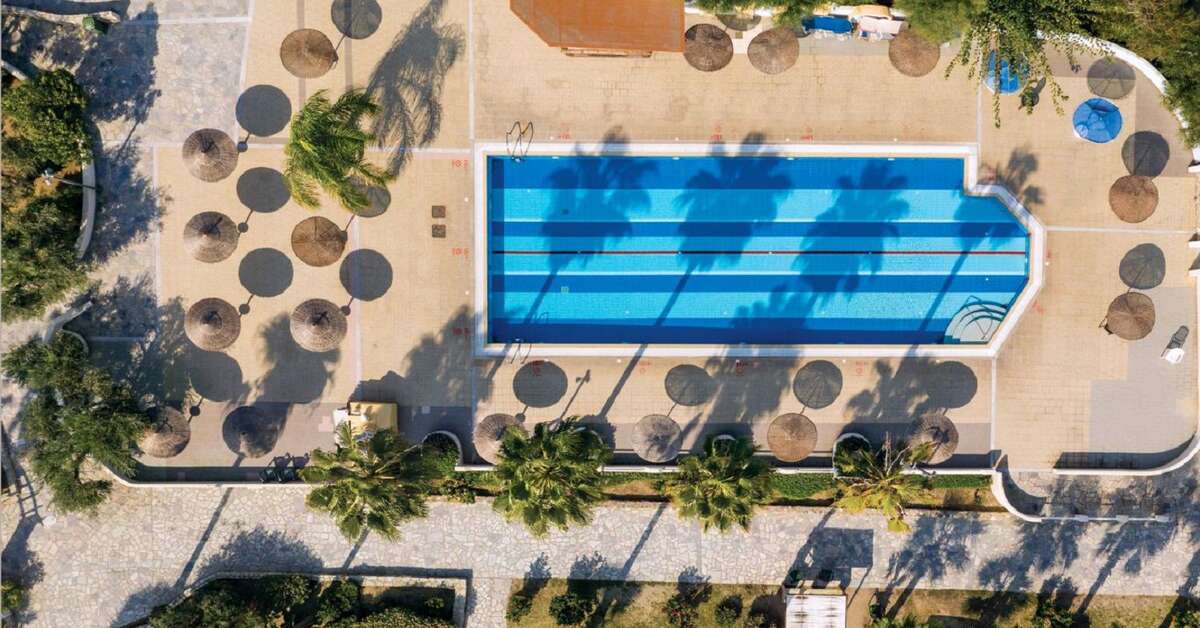 Een foto van het zwembad bij Atlantis Hotel