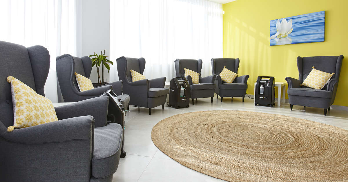 Een foto van het interieur van Universal Hotel Perla