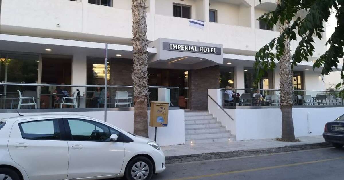 Een foto van de buitenkant van Hotel Imperial