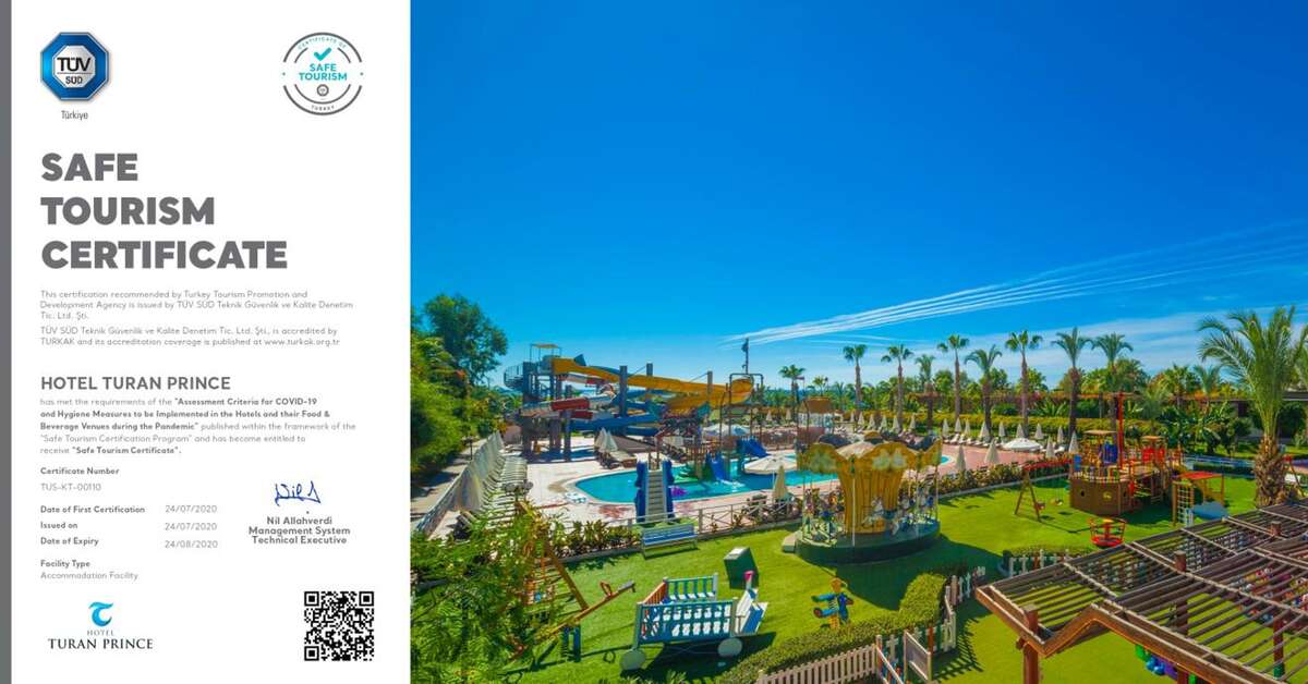 Een foto van het terras bij Hotel Turan Prince