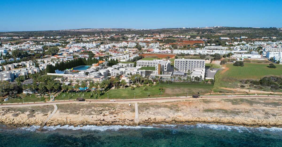 Een foto van de buitenkant van Atlantica Sungarden Park