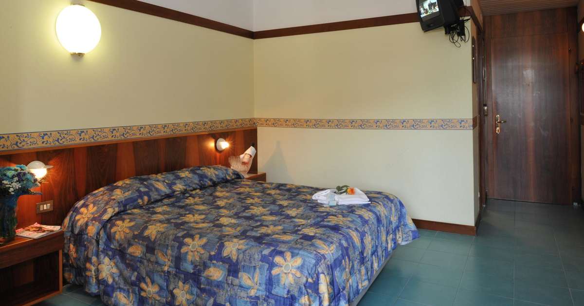 Ein Foto Hotel Palme Royal & Suite