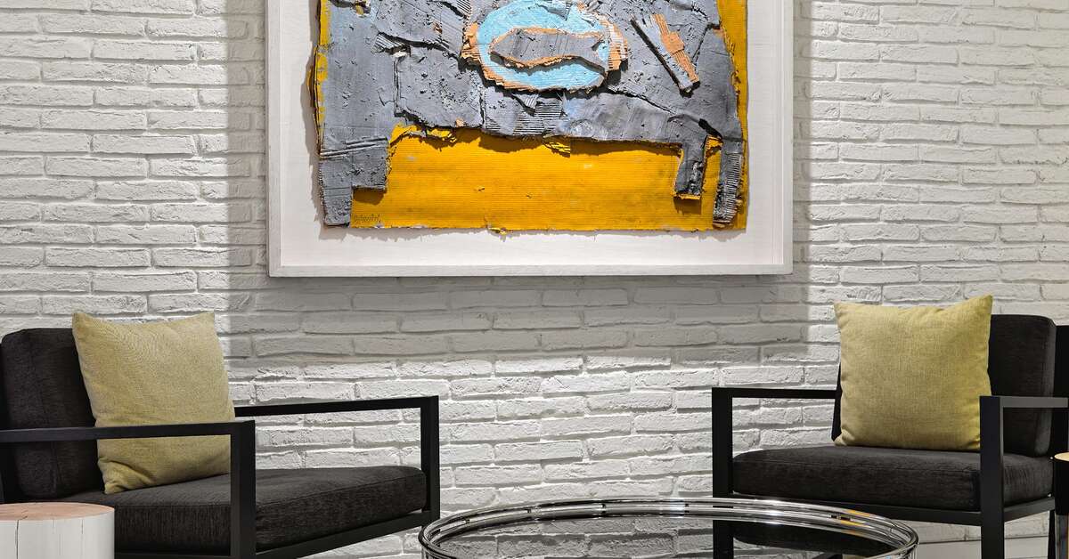 Een foto van het interieur van H10 Art Gallery
