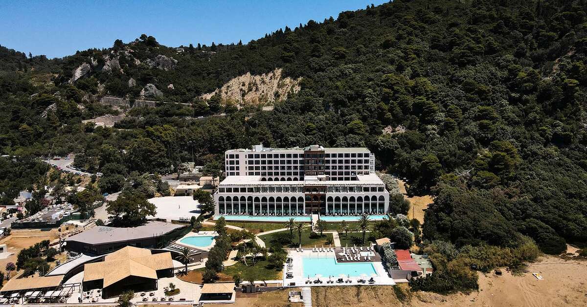 Een foto van de buitenkant van Domes of Corfu