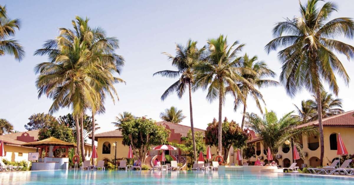 Een foto van het zwembad bij Ocean Bay Hotel