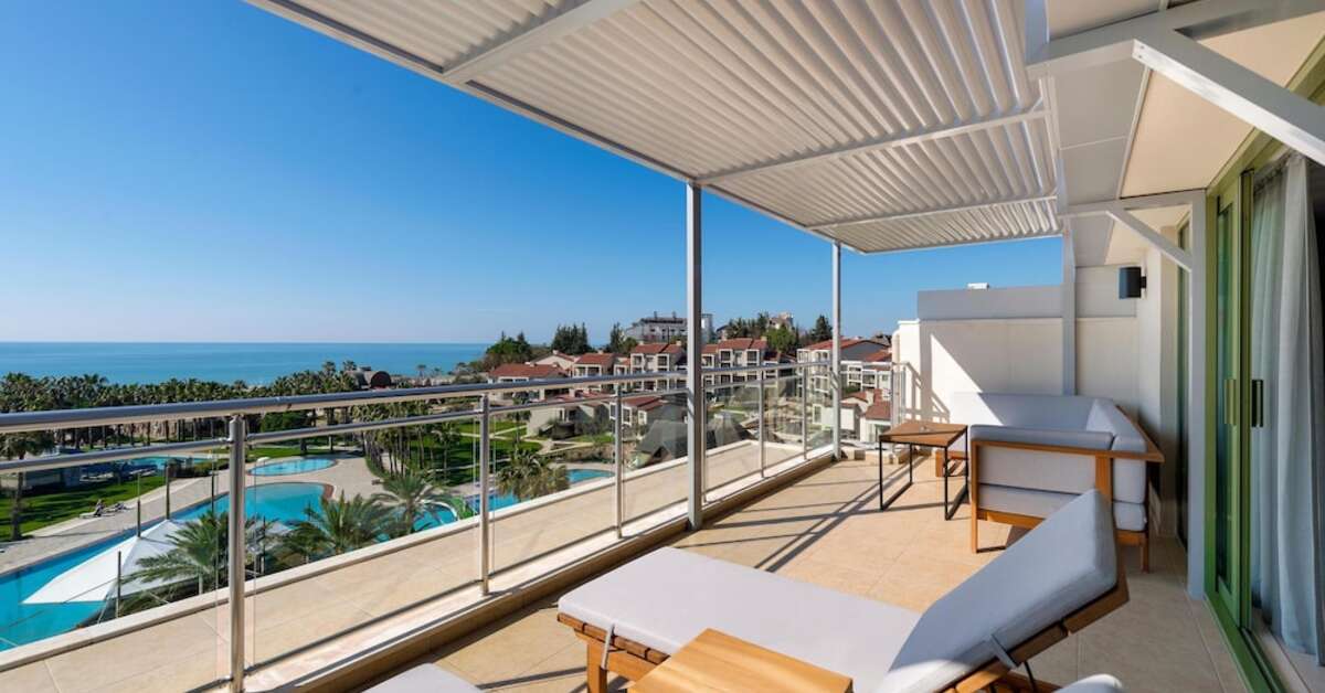 Ein Foto Arum Barut Collection