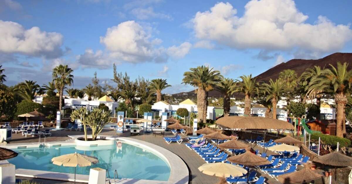 Een foto van het zwembad bij Sandos Atlantic Gardens