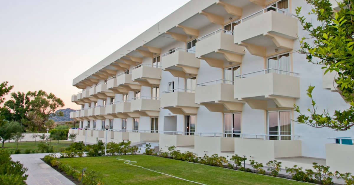 Ein Foto von der Außenansicht des Zoes Hotel