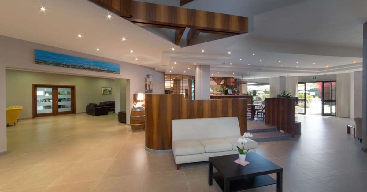 Een foto van het interieur van Hotel Du Parc