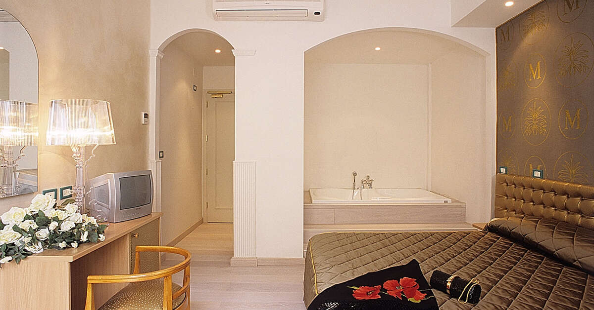 Een foto van M Glamour Hotel