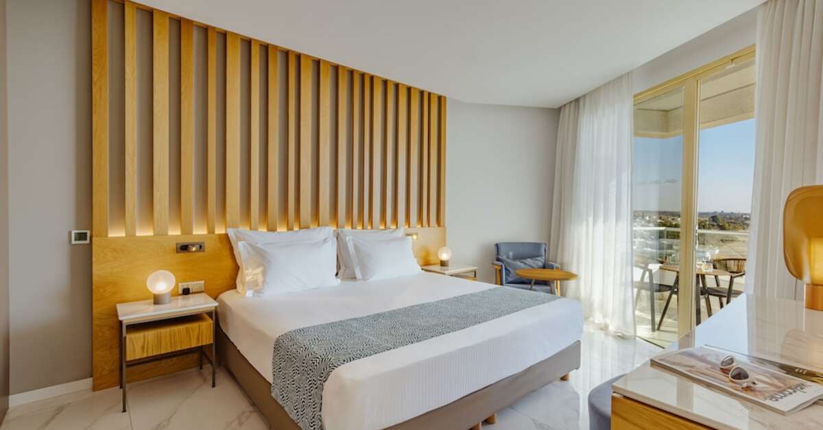 Een foto van The Golden Bay Beach Hotel