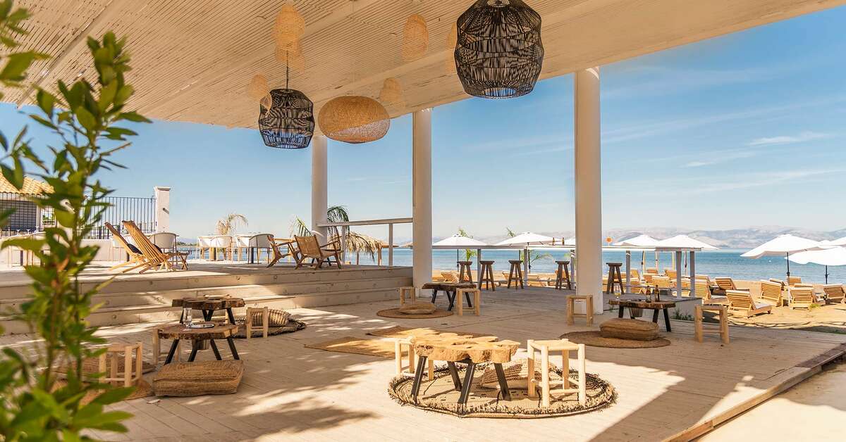Een foto van het terras bij Olive Grove Beachfront Kavos