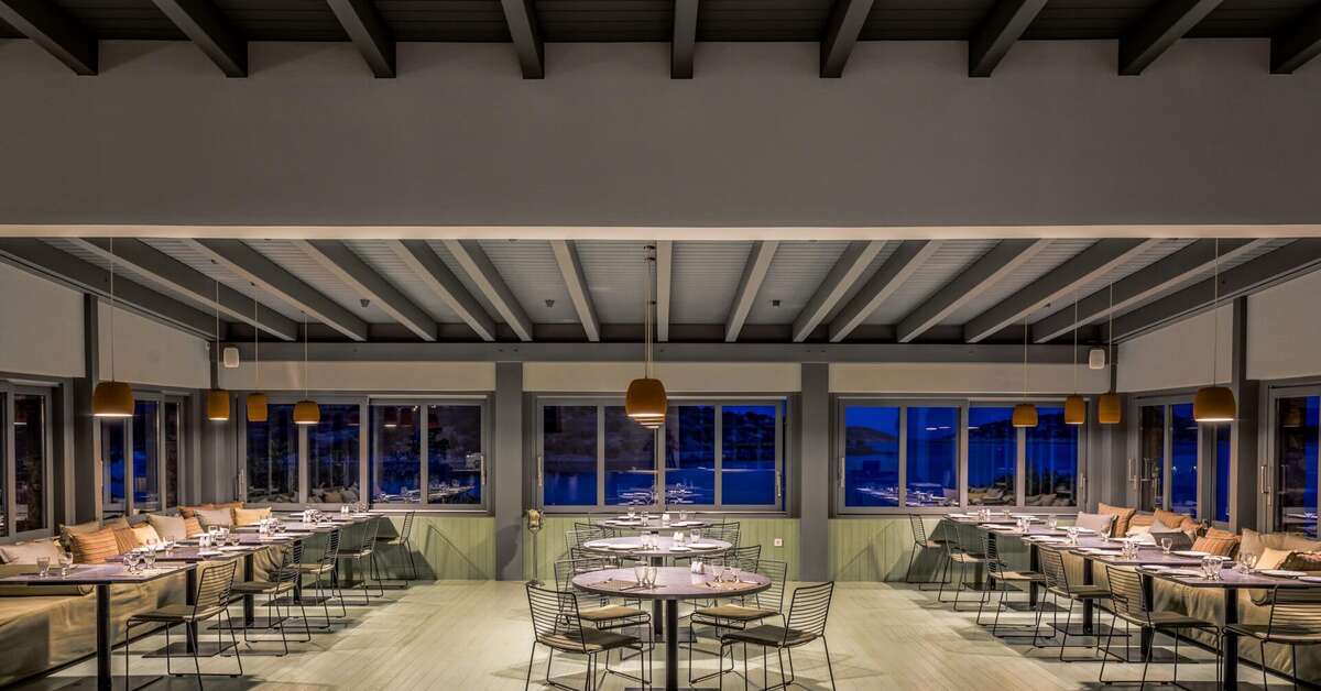 Een foto van de faciliteiten bij Minos Beach Art Hotel