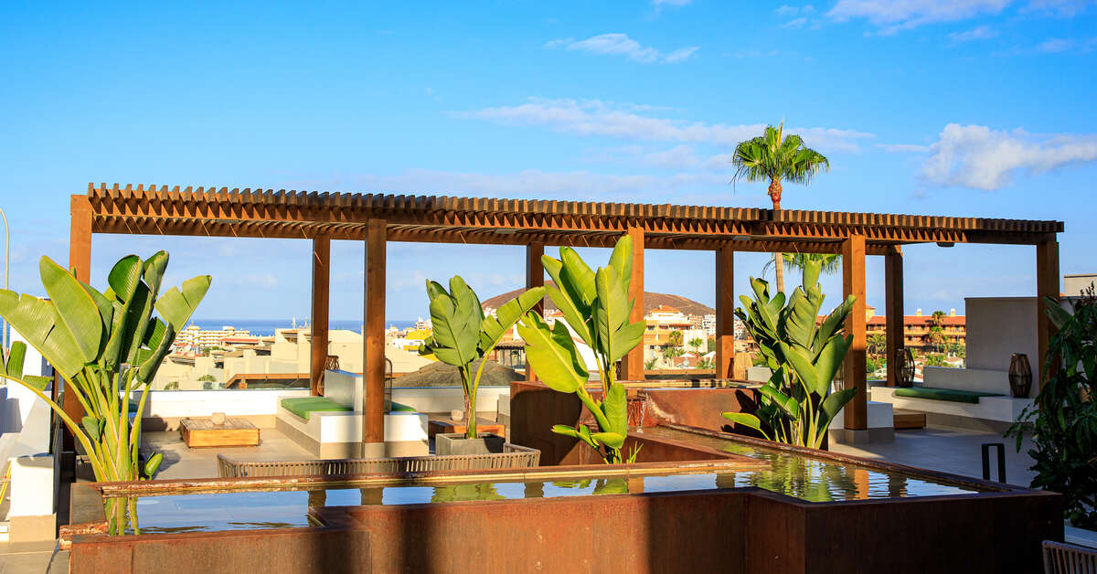 Een foto van het terras bij Ohasis Boutique Suites