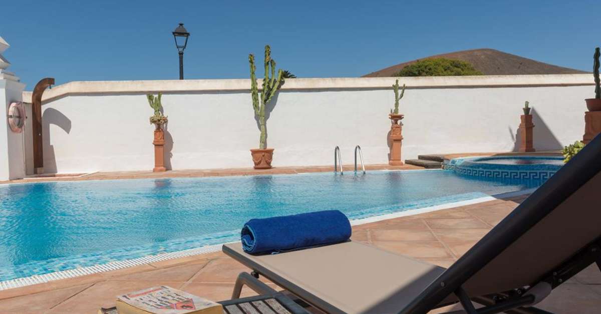 Een foto van het zwembad bij La Casona de Yaiza