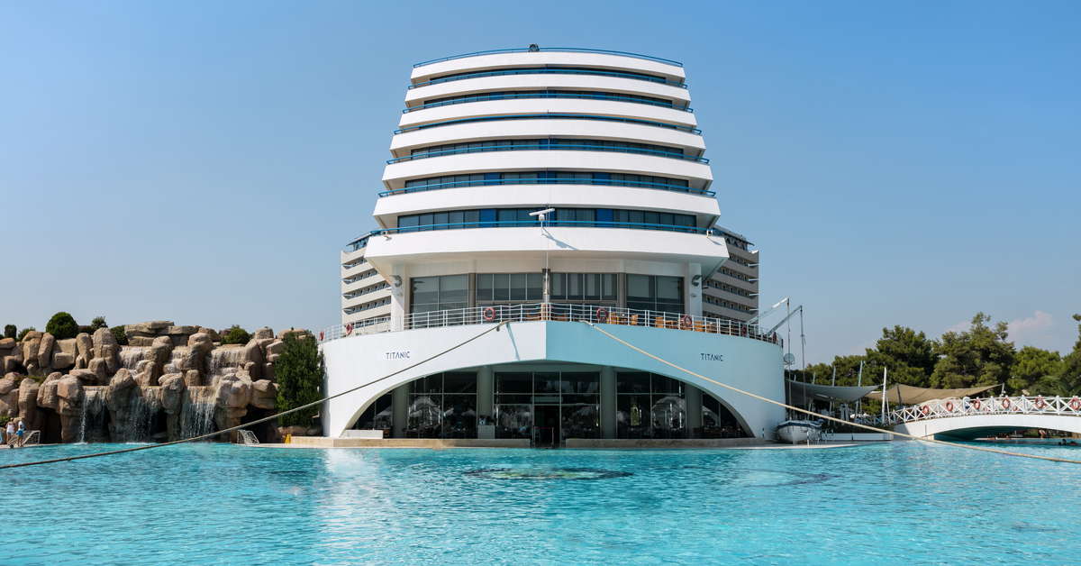 Een foto van het zwembad bij Titanic Deluxe Lara