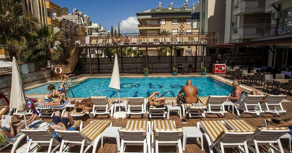 Ein Foto vom Pool im Oba Time Hotel