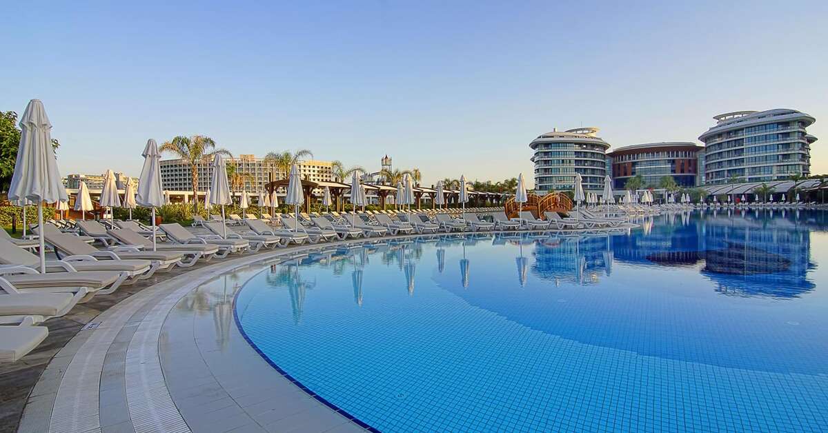 Een foto van het zwembad bij Hotel Baia Lara